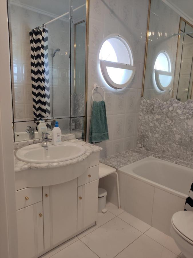 Confortable Apartamento Con Vistas Al Mar Torrevieja Exteriör bild